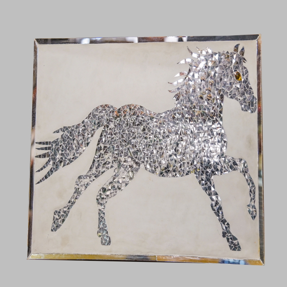 Running Hours Decorative Glass Wall Pannel - Detail View