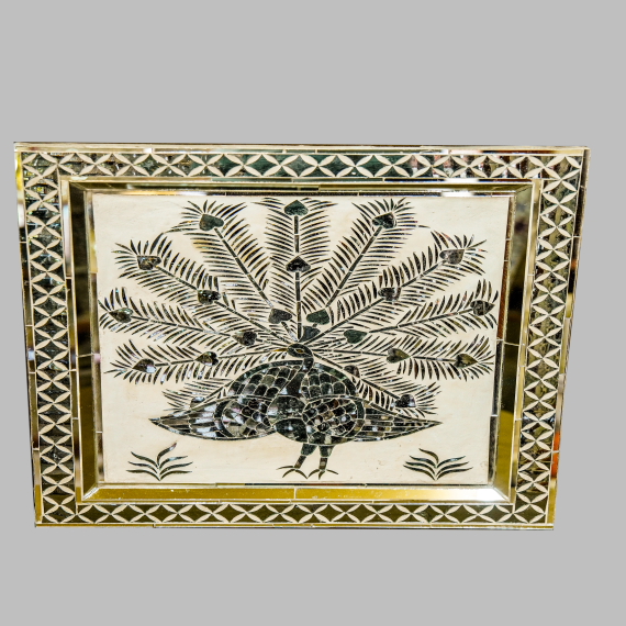 Dancing peacock wall pannel - Detail View