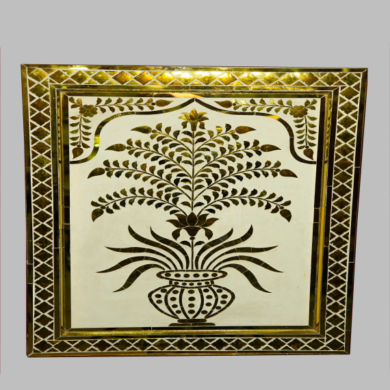 Especial golden Glass Thikri work - Detail View