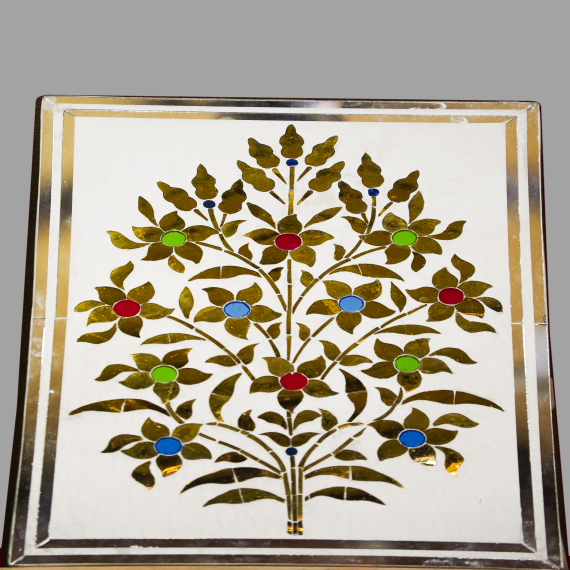 Golden thikir wall pannel - Detail View