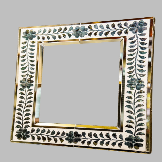 Silver thikri work photo frame