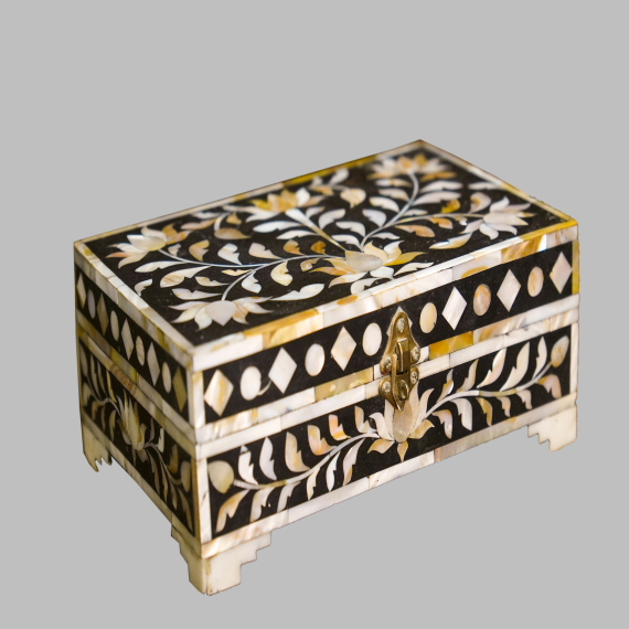 Mother of Pearl Mop Box - Detail View